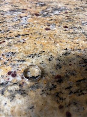 Zales 14kt gold new Men's Wedding Band size 9